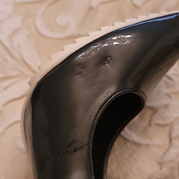 JustFab Lucine Black & White Heels - Picture 16 of 16